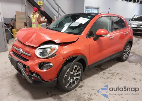 2016 Fiat 500X Trekking Plus из США, поврежденный, VIN ZFBCFYET3GP413077
